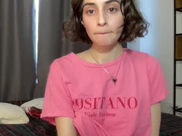 girl cam wonderland_stia image #4234313