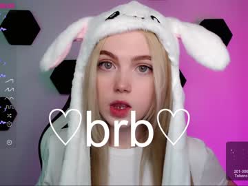 girl cam small_blondee image #2854024
