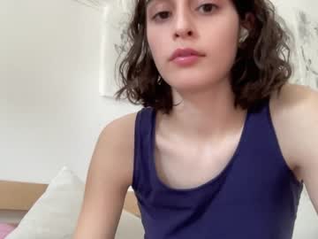 girl cam wonderland_stia image #4605643