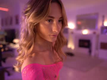girl cam hannahjames710 image #2873283