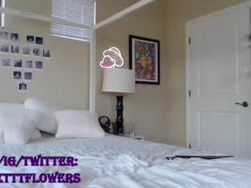 girl cam violetttflowers image #1406184