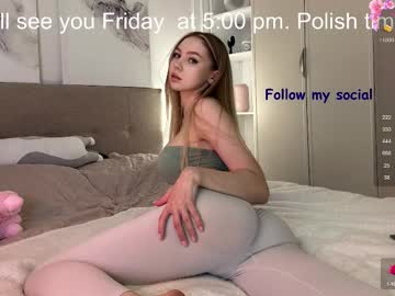 avroramy  girl  cam
