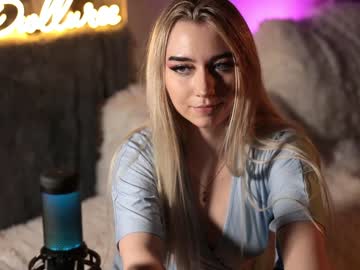 girl cam owlluree image #3816671