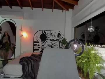girl cam lonelly_lolly98 image #2458708
