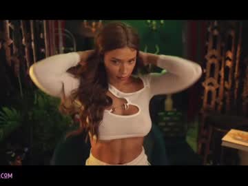 girl cam lucieoude_ image #1483973