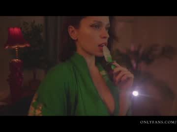 girl cam lucieoude_ image #2099584