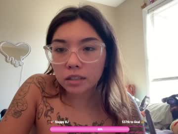 mikahrawlive  girl  cam