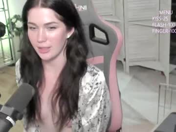 girl cam evelynclaire image #2814847