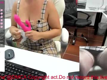 couple cam milf_viktoria image #3239515