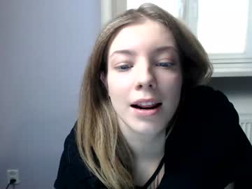girl cam lucynews image #423524