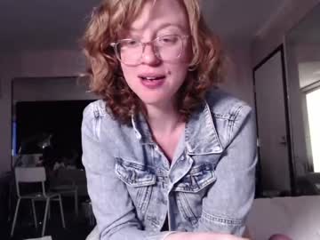 girl cam pretendlunch image #890456