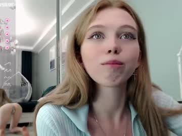 girl cam small_blondee image #1468701