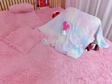 girl cam little_effy18 image #3878549