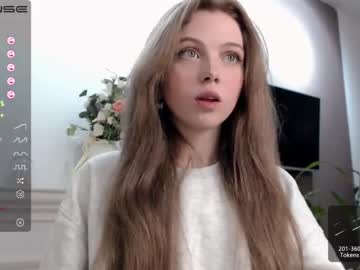 girl cam small_blondee image #1329088