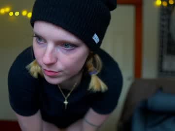 girl cam crimsonxrapture image #822141