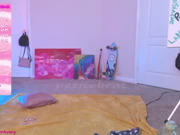 girl cam petitebrat image #2337159