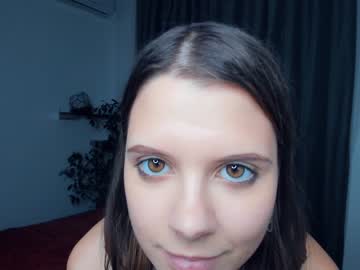 girl cam _night_moon_ image #3823821
