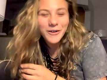 girl cam sunshinemae55 image #12873
