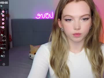 girl cam small_blondee image #3063626
