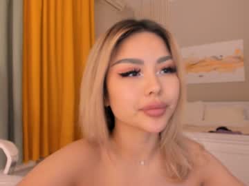 girl cam bae_suz image #529848