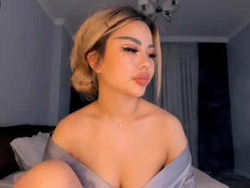 girl cam bae_suz image #483110