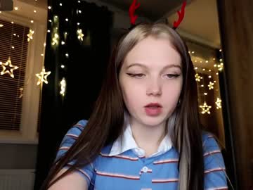 girl cam small_blondee image #3973942