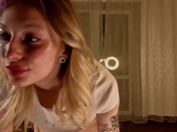 girl cam lynettedendy image #4719268