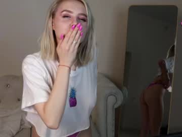 girl cam oliviabr0wn image #2124950