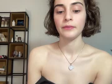 girl cam wonderland_stia image #4196123
