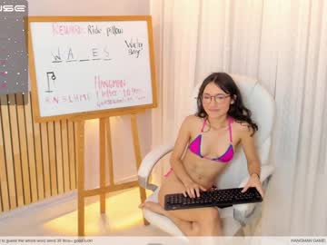 girl cam little_effy18 image #2490645