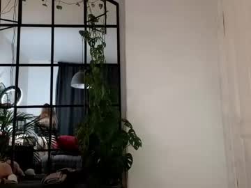 girl cam strawberryjamx image #3926052