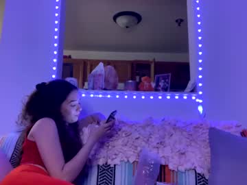 girl cam kylieexoxoxo2432 image #4463618