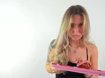 girl cam frosty_flame image #4690679
