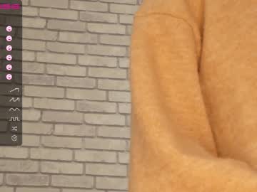 girl cam carolynjacquelins image #2103476