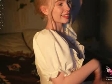 girl cam mother__of__dragons image #3757190