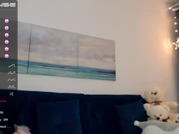 girl cam small_blondee image #922840