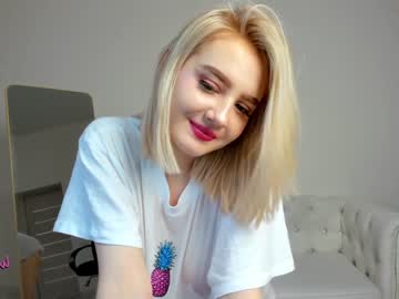 girl cam oliviabr0wn image #2090792