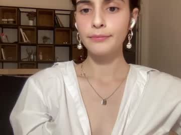 girl cam wonderland_stia image #3761804