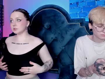 couple cam shypreettygirl image #4632546