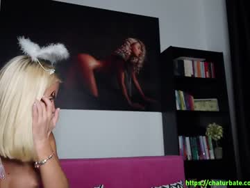 girl cam laurabae_ image #240049