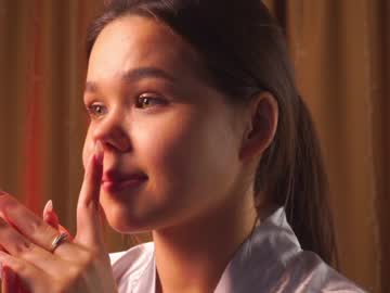 girl cam helenmoors image #3033373