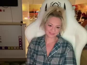 girl cam kiradivine image #2537304