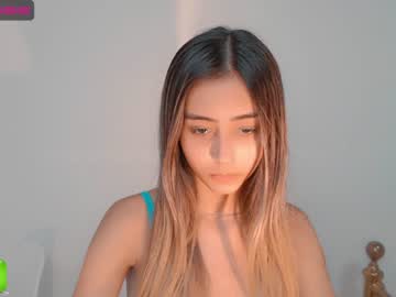 girl cam gummy_bear7 image #103712