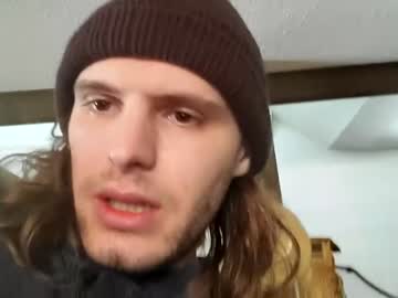 addmykikstrider2337  cam