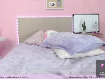girl cam little_effy18 image #1071080