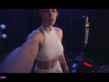 girl cam lucieoude_ image #1402163