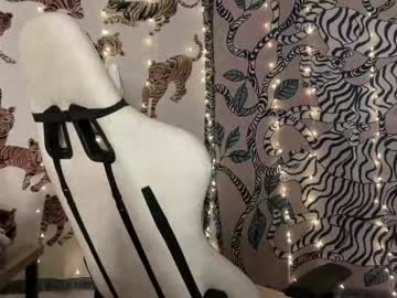 girl cam ari_02 image #3328840