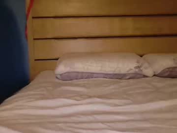 bustymama32  girl  cam