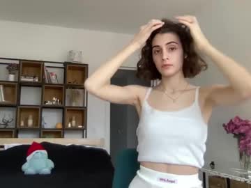 girl cam wonderland_stia image #3765216