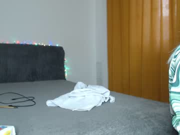 girl cam littlepinky77 image #2692922